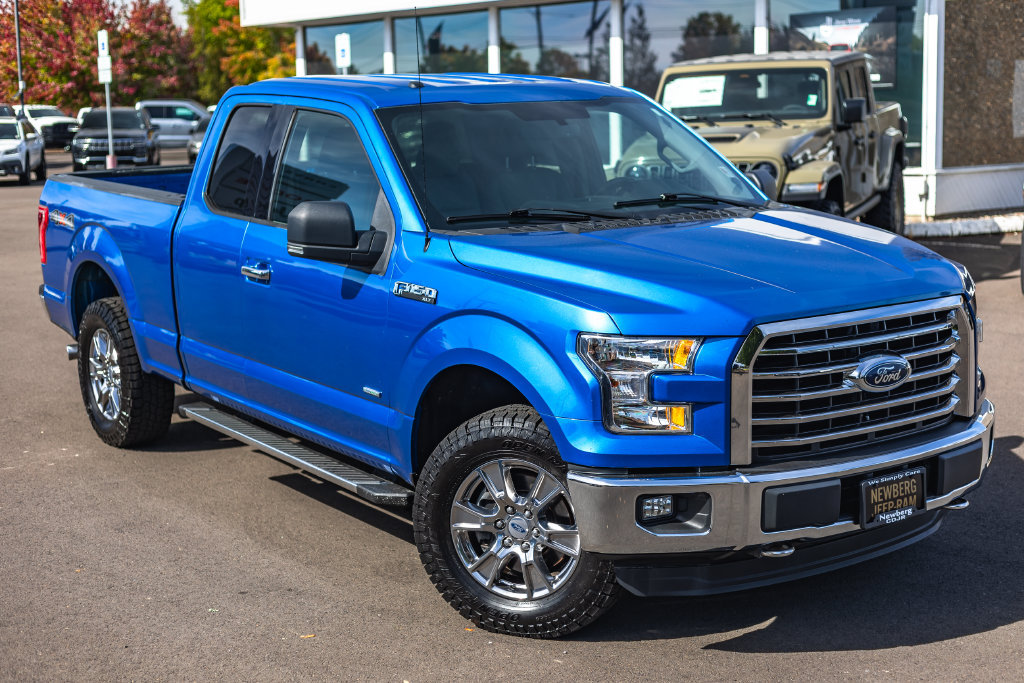 Used 2015 Ford F150 XLT w/ Equipment Group 301A Mid AWD/4WD image 2