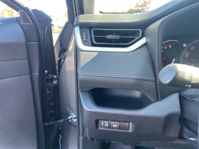 Used 2024 Toyota RAV4 XLE image 30