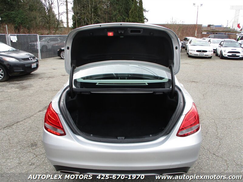 Used 2016 Mercedes-Benz C 300 4MATIC Sedan image 12