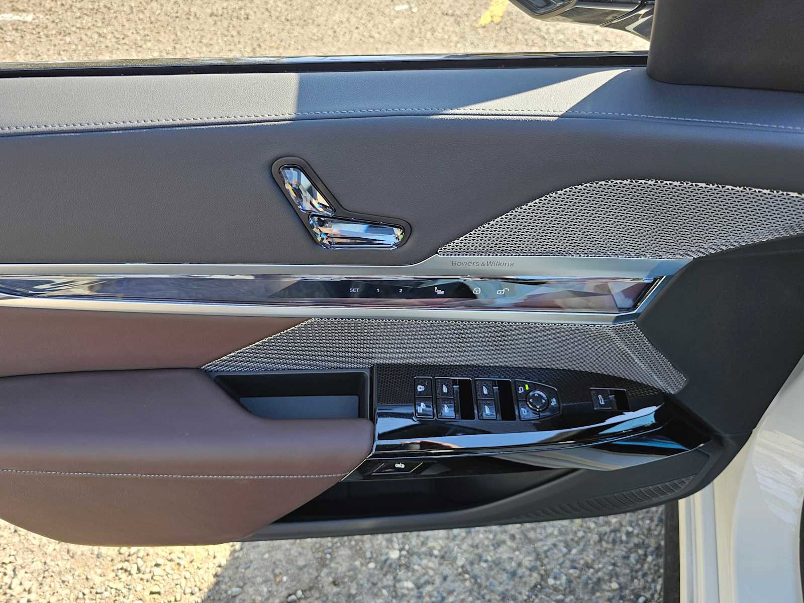 Used 2024 BMW i7 xDrive60 image 26