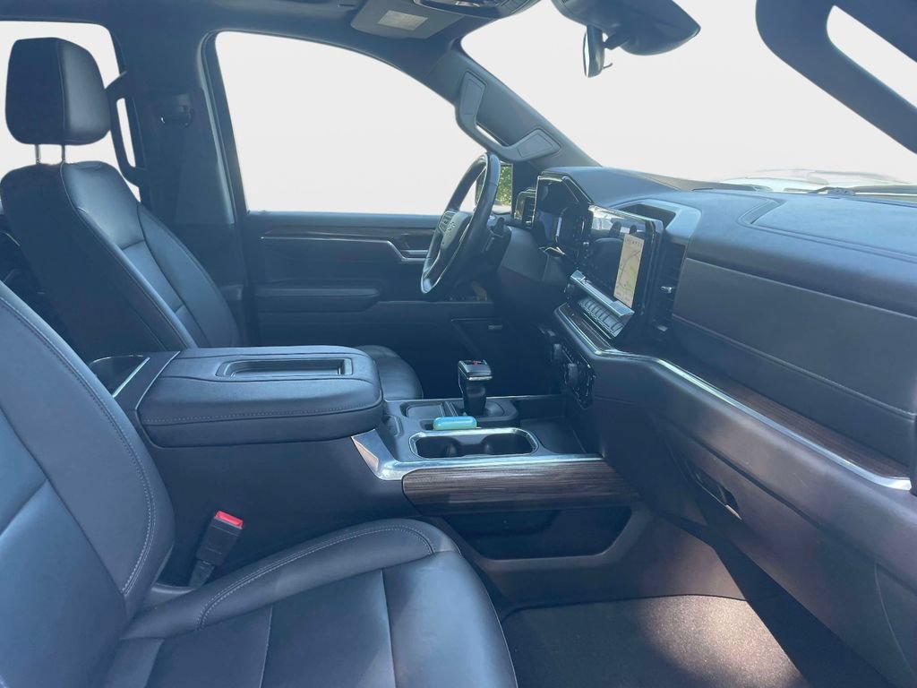 Used 2022 Chevrolet Silverado 1500 RST AWD/4WD image 10