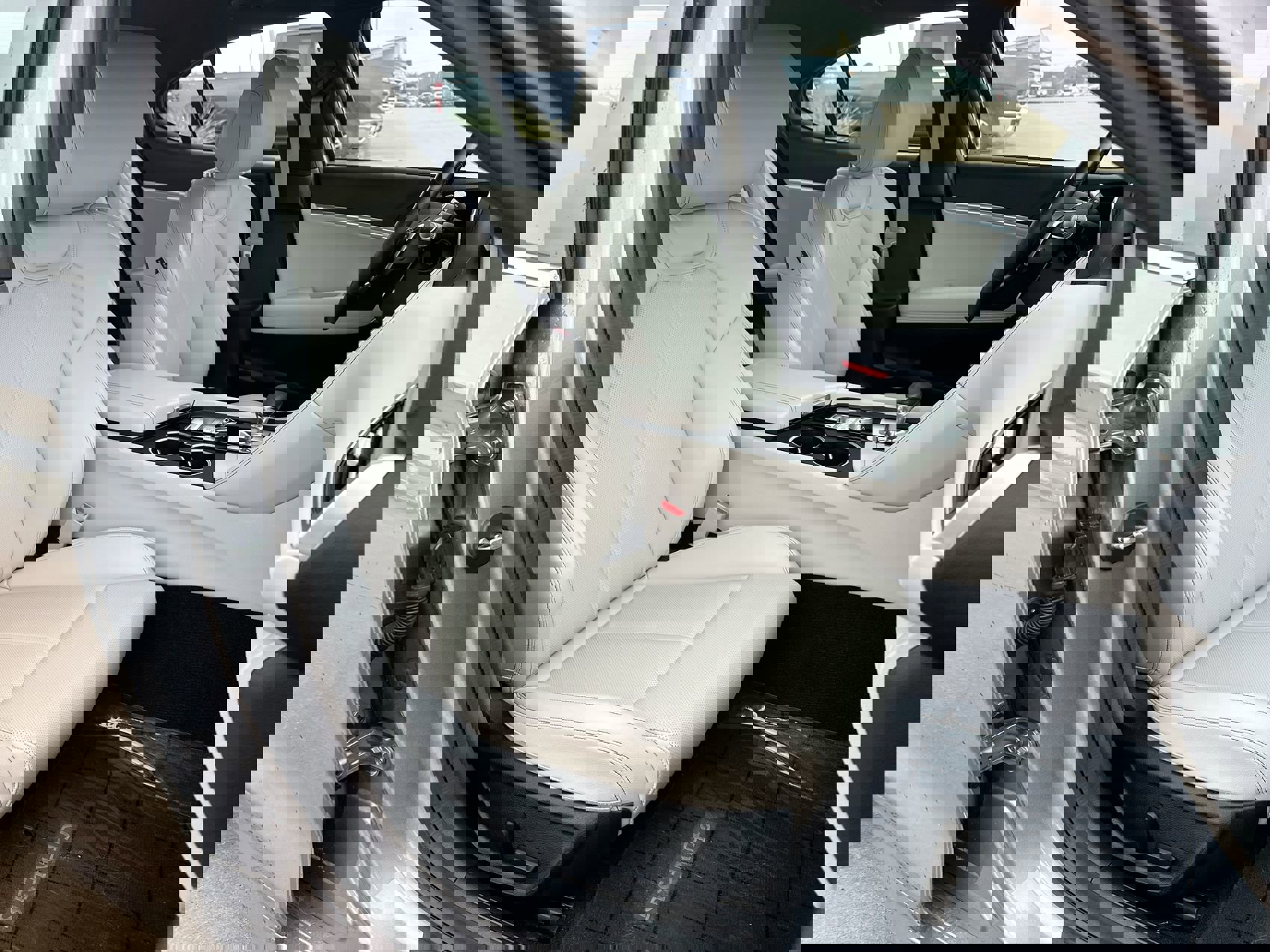 Used 2024 Genesis G70 2.5T image 24