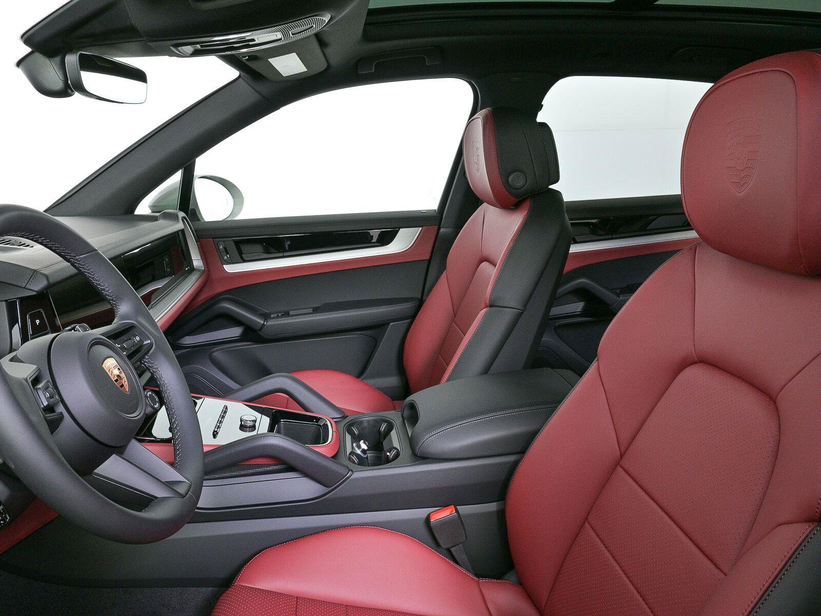 New 2026 Porsche Cayenne AWD/4WD image 5