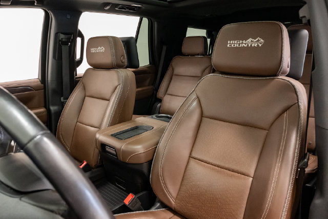 Used 2024 Chevrolet Tahoe High Country w/ Advanced Technology Package AWD/4WD image 11