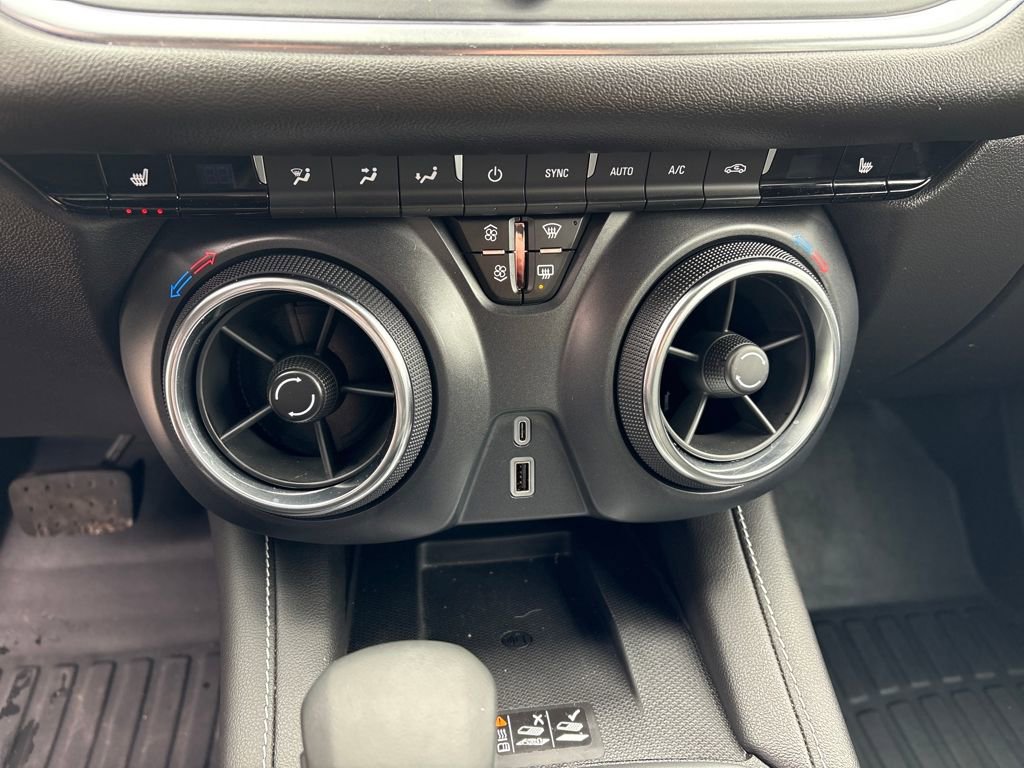 Certified 2024 Chevrolet Blazer LT w/ Sound & Technology Package image 19