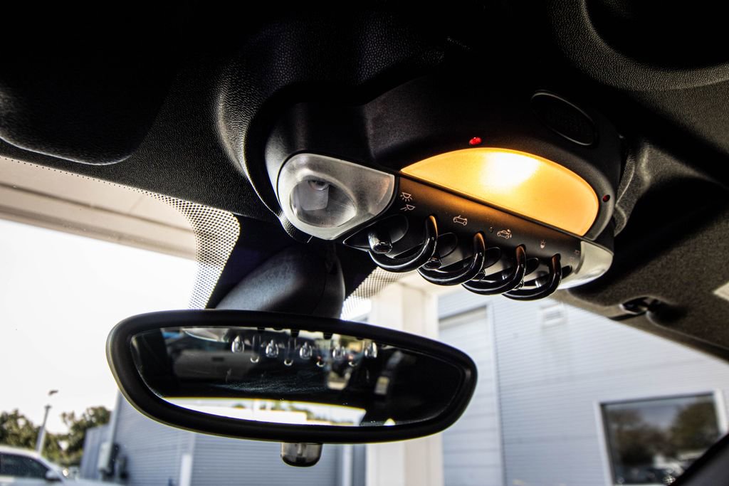 Used 2014 MINI Cooper Roadster John Cooper Works image 31