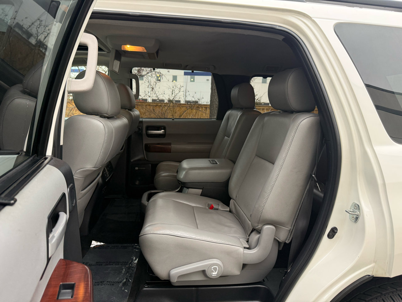 Used 2012 Toyota Sequoia Platinum image 17