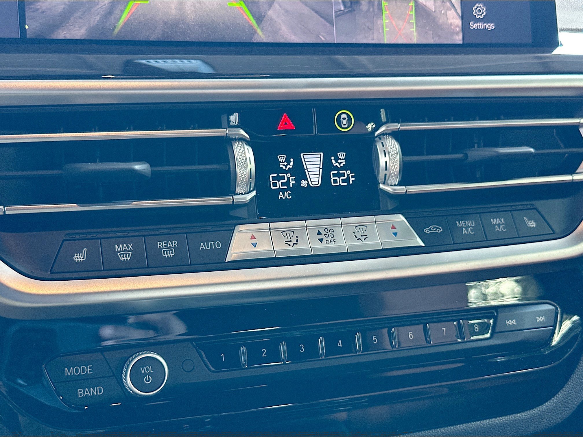 Certified 2025 BMW X4 xDrive30i image 16