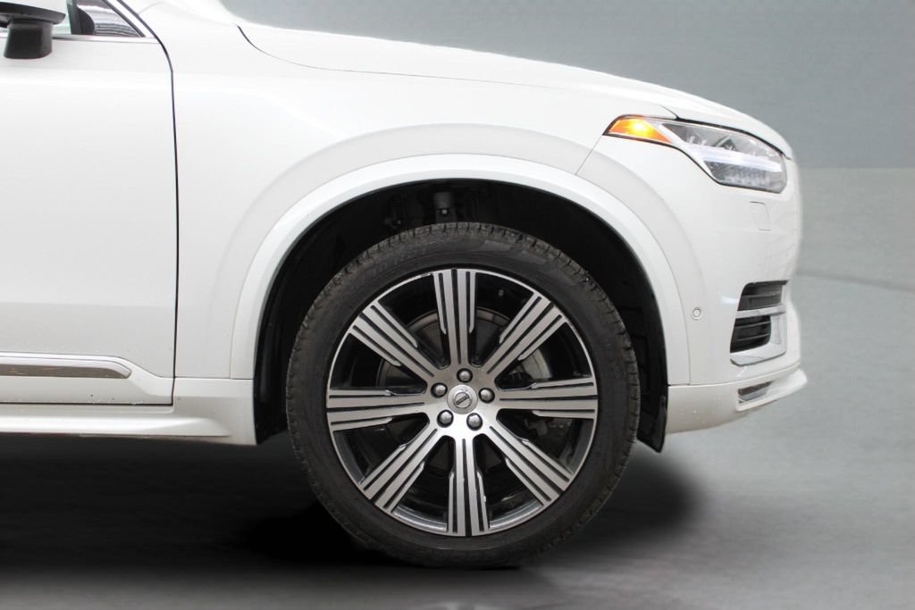 Certified 2024 Volvo XC90 B6 Plus w/ Protection Package Premier AWD/4WD image 14