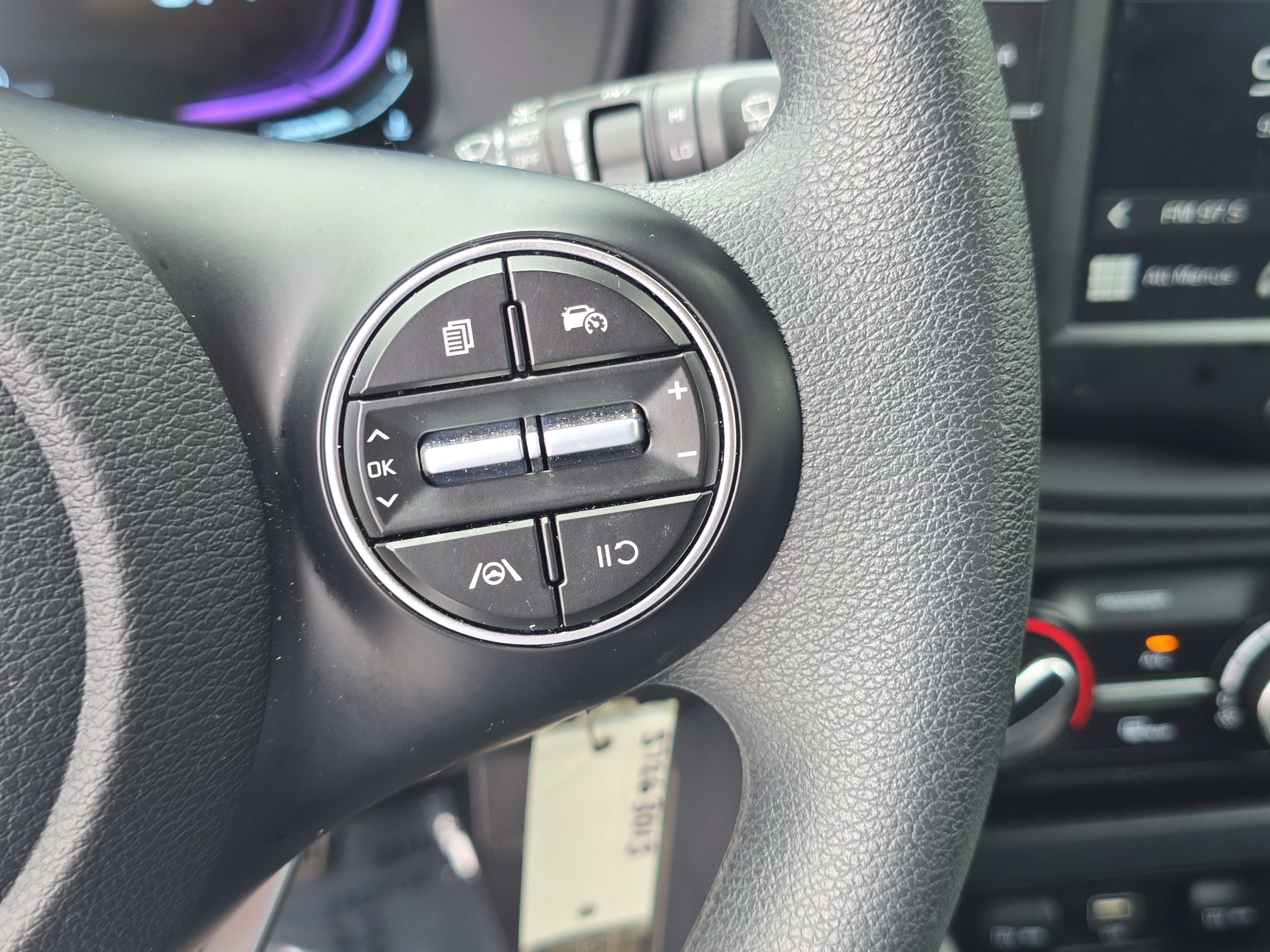 Certified 2025 Kia Soul LX FWD image 29