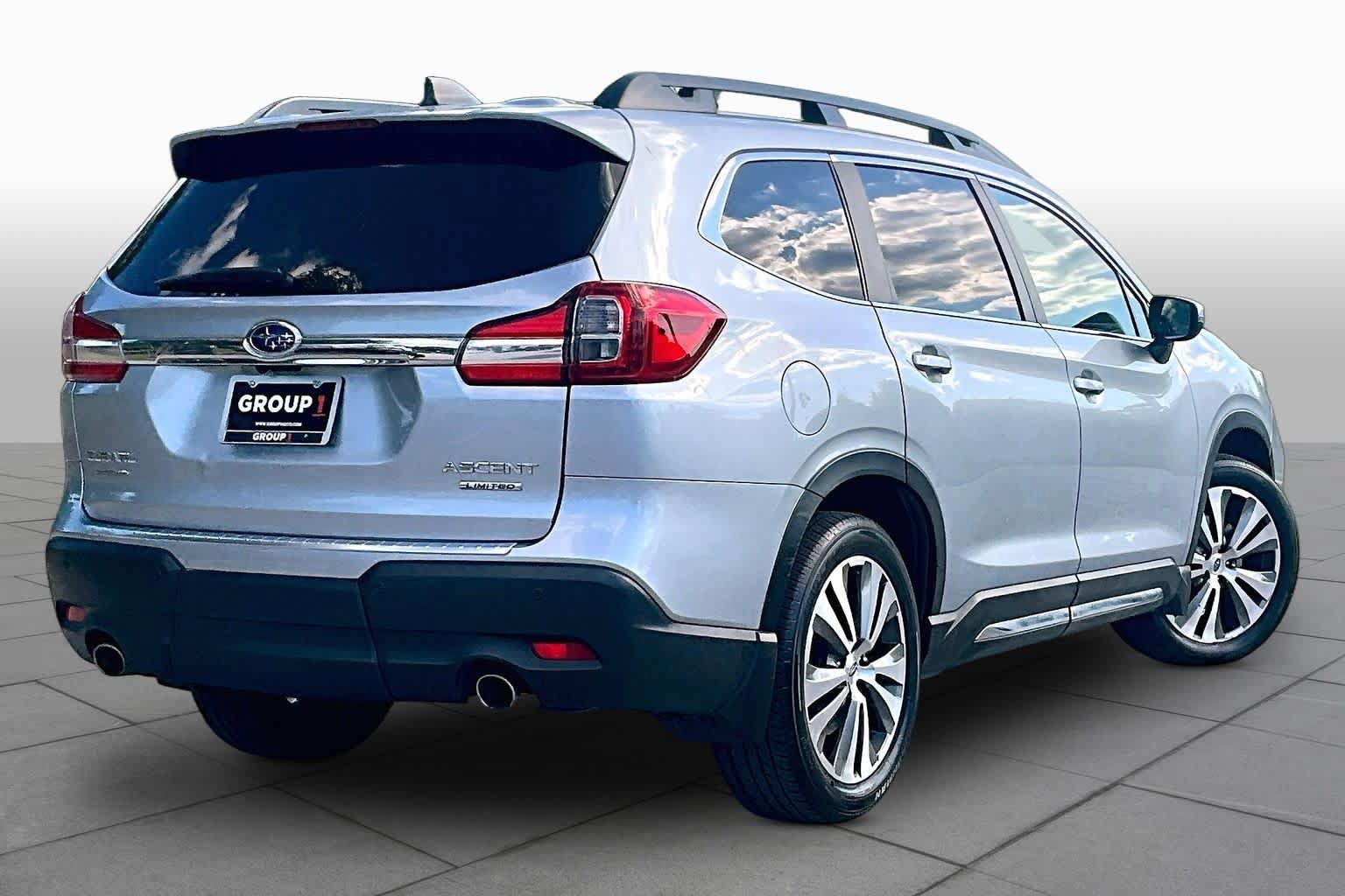 Used 2022 Subaru Ascent Limited w/ Technology Package AWD/4WD image 13