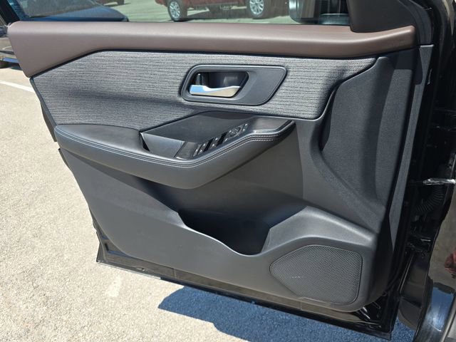 Used 2021 Nissan Rogue SV FWD image 27
