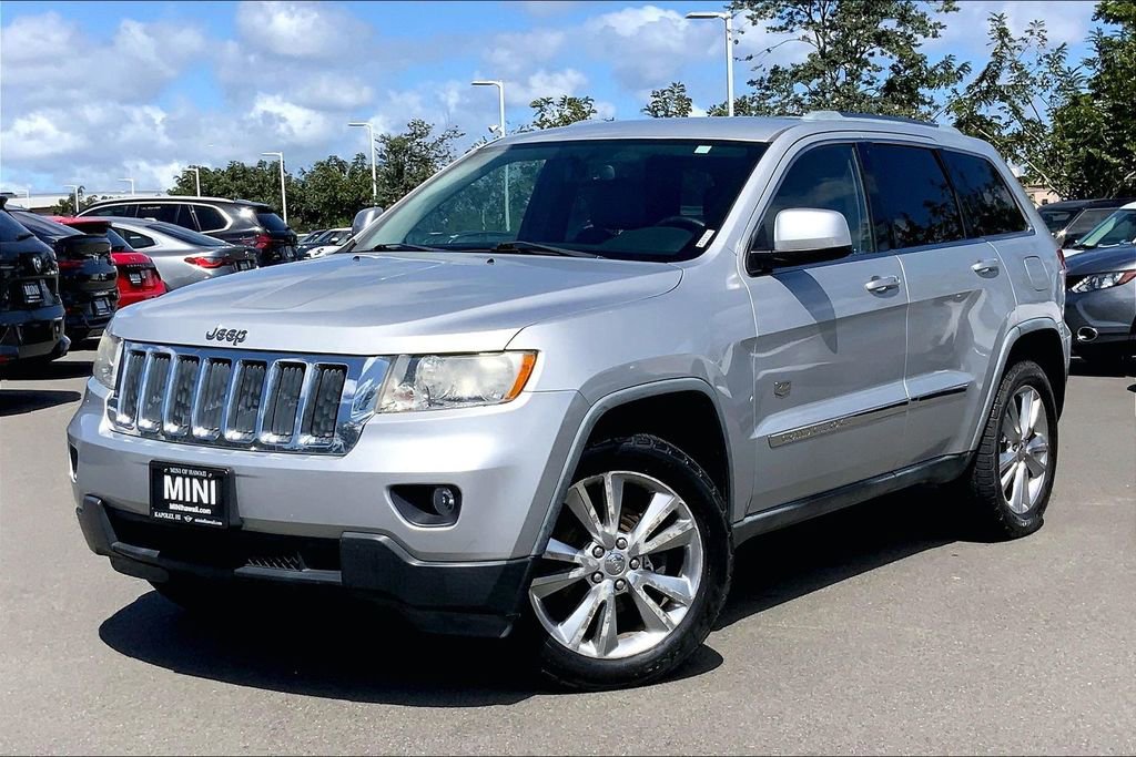 Used 2011 Jeep Grand Cherokee 70th Anniversary RWD image 2