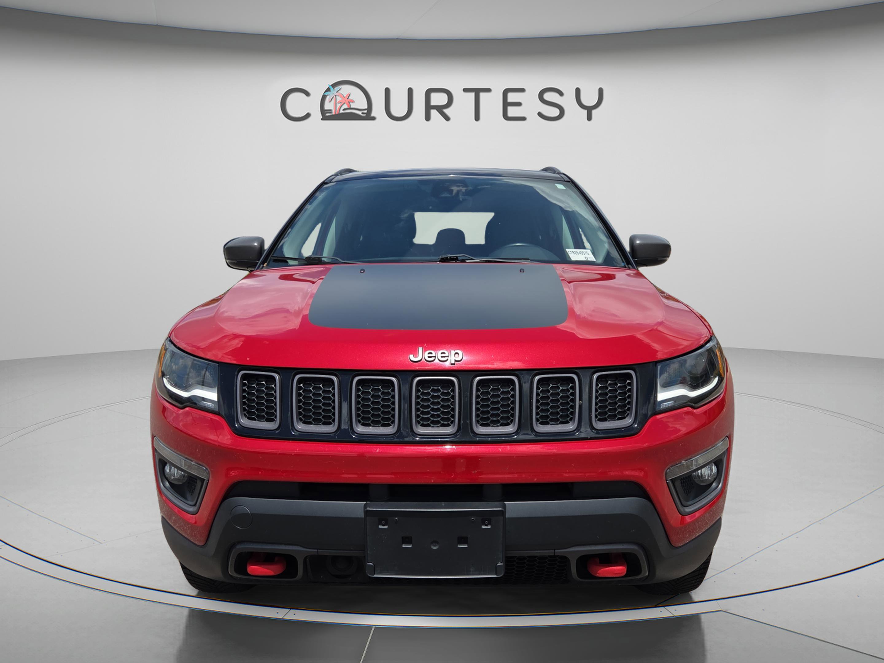 Used 2018 Jeep Compass Trailhawk w/ Leather Interior Group AWD/4WD image 8