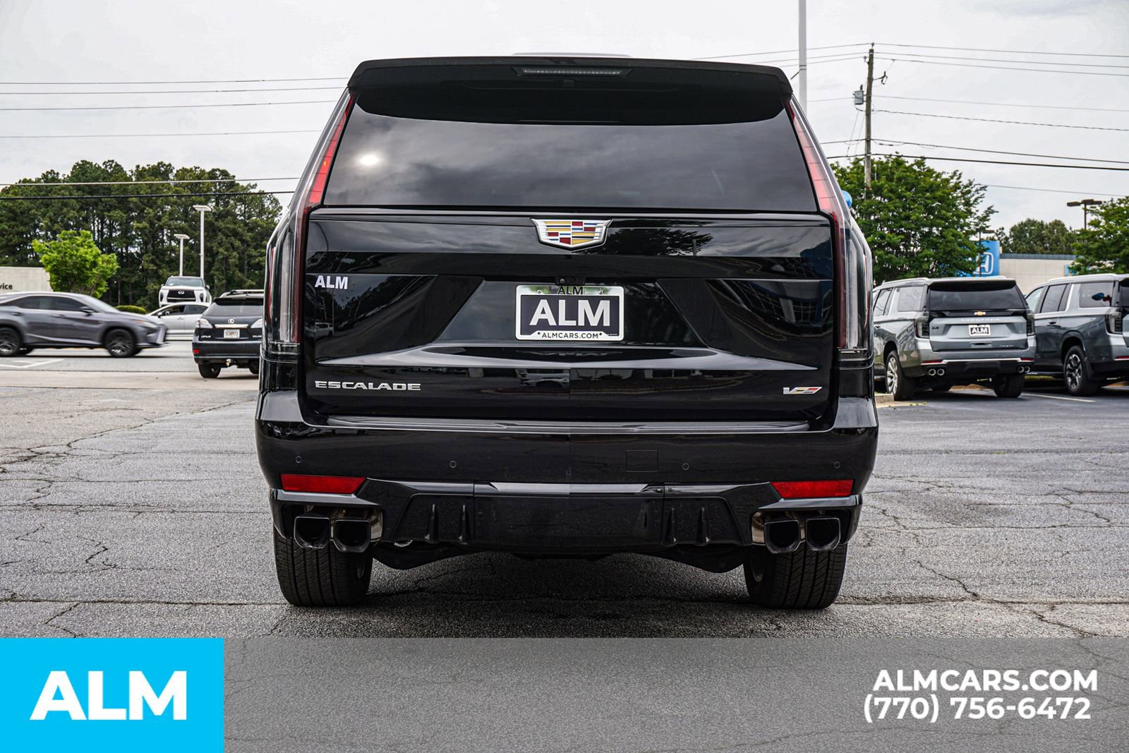 Used 2024 Cadillac Escalade ESV V AWD/4WD image 13