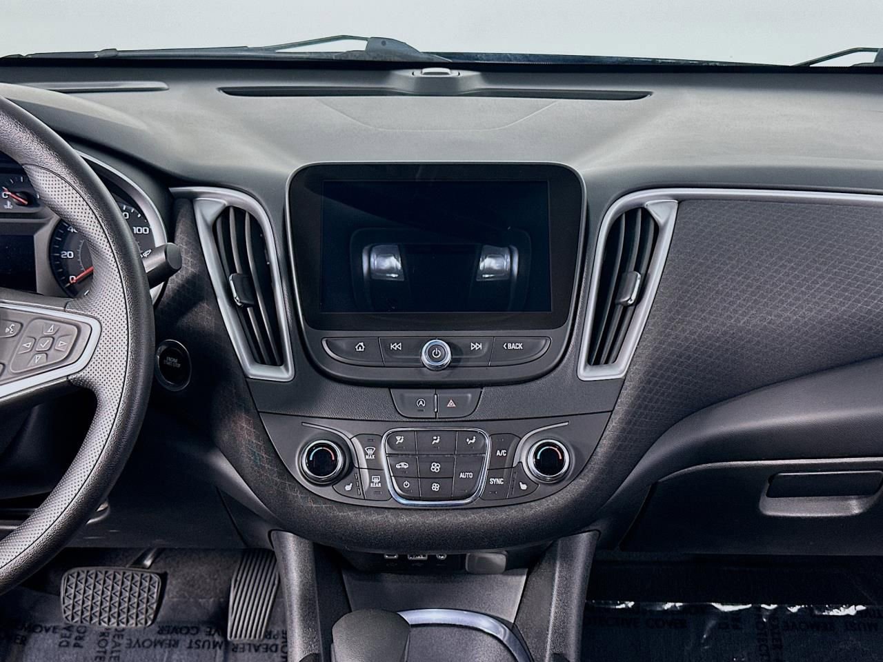 Used 2022 Chevrolet Malibu LT image 37