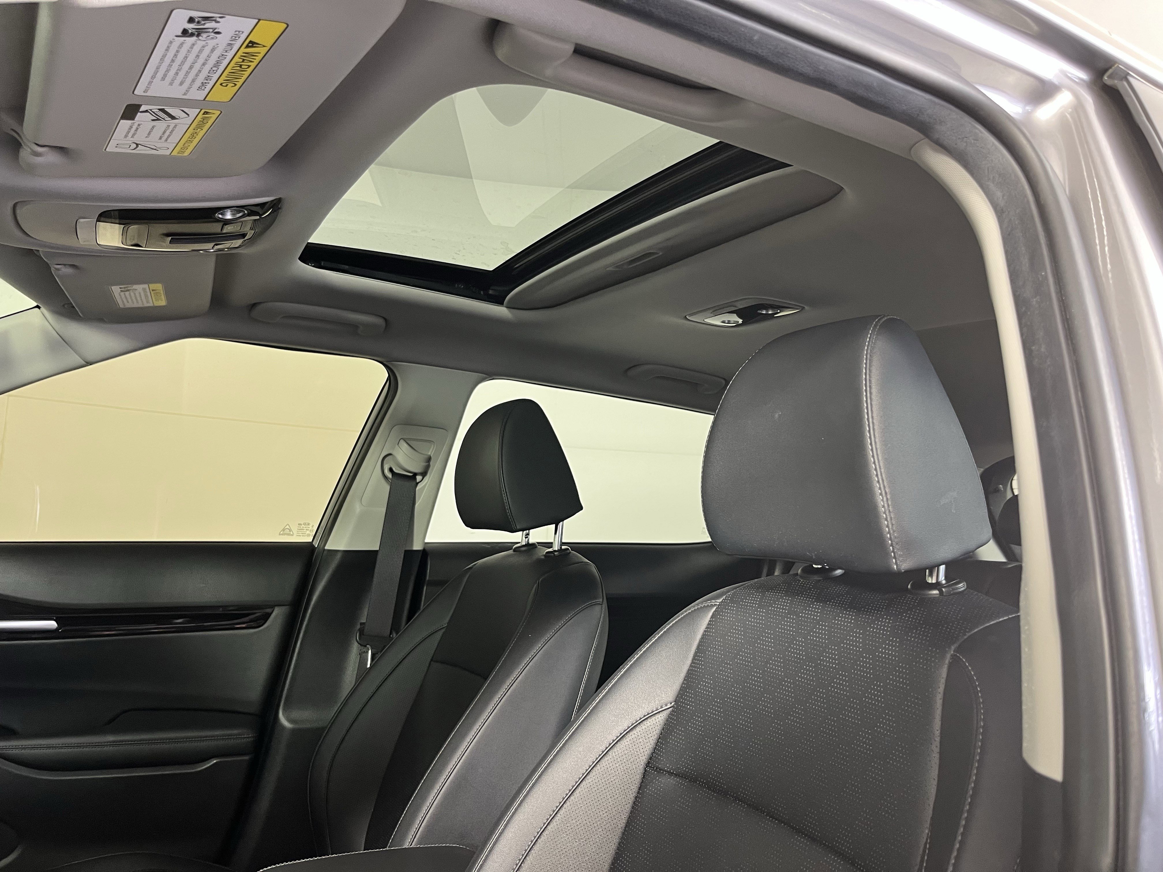 Used 2021 Kia Seltos SX w/ SX Sunroof Package AWD/4WD image 22