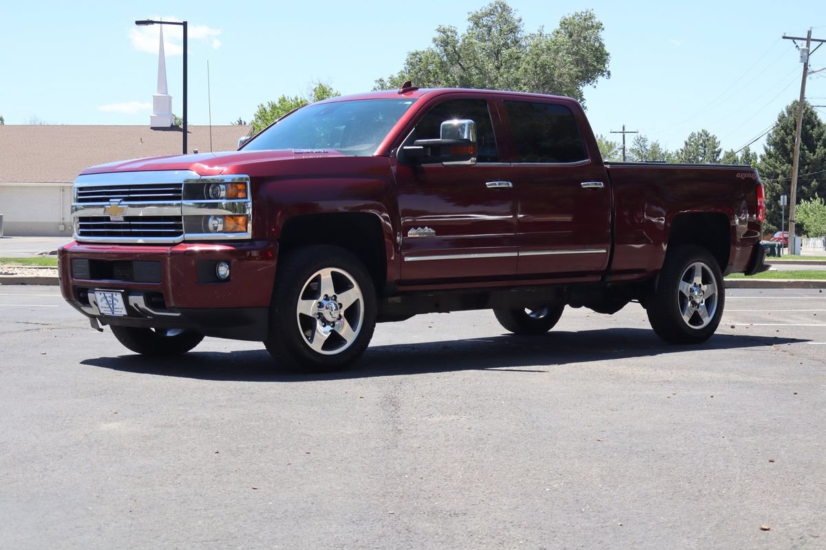 Used 2016 Chevrolet Silverado 2500 High Country w/ Duramax Plus Package AWD/4WD image 11