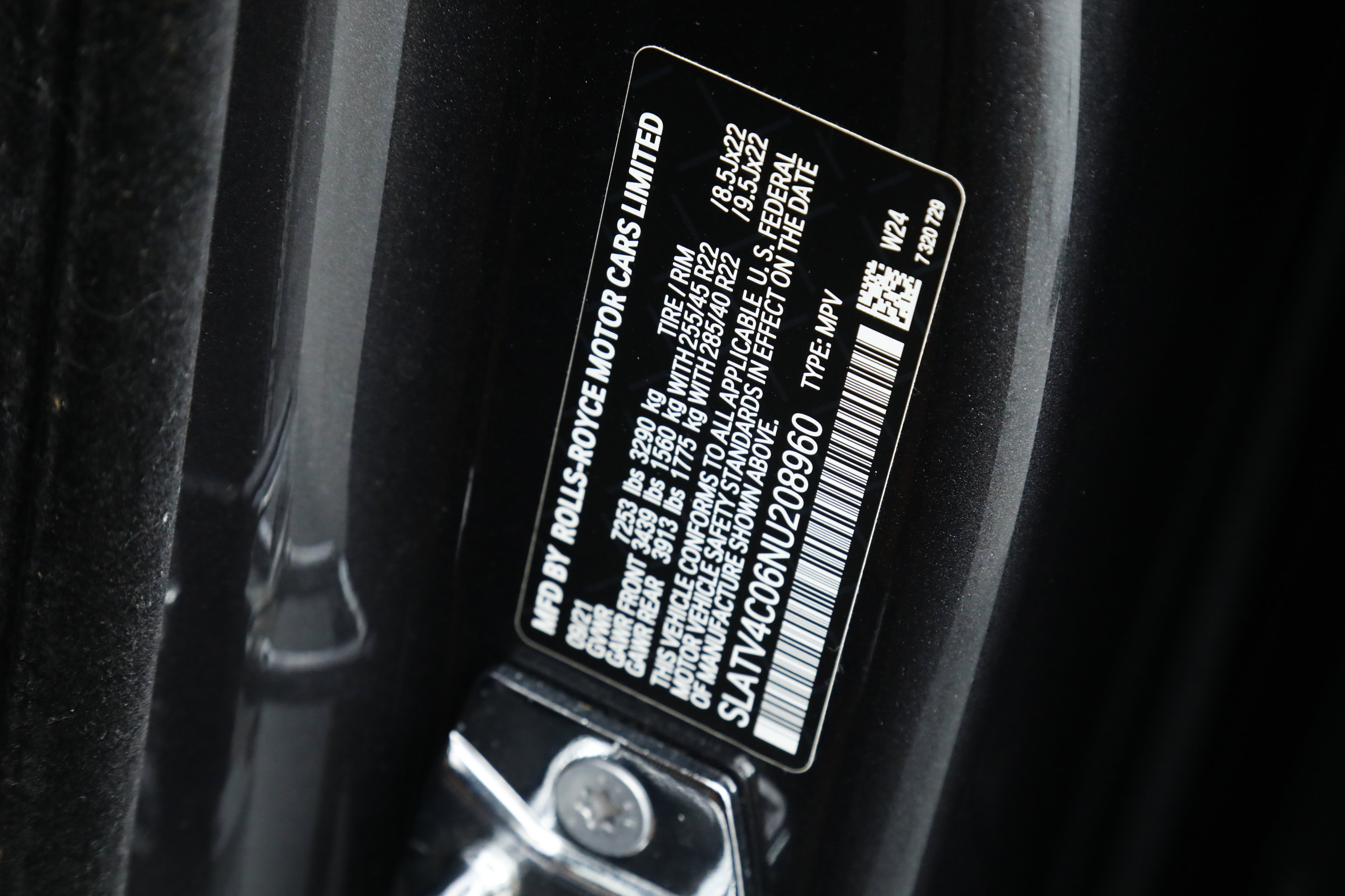 Used 2022 Rolls-Royce Cullinan image 47