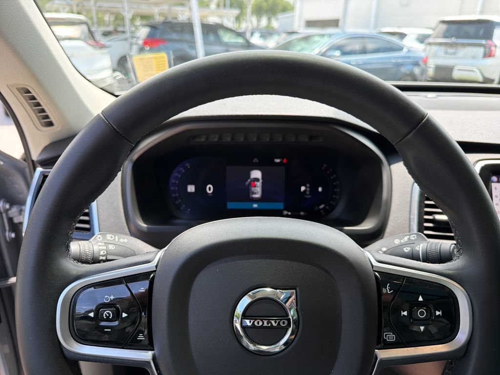 Used 2023 Volvo XC90 B5 Plus w/ Protection Package Premier AWD/4WD image 21