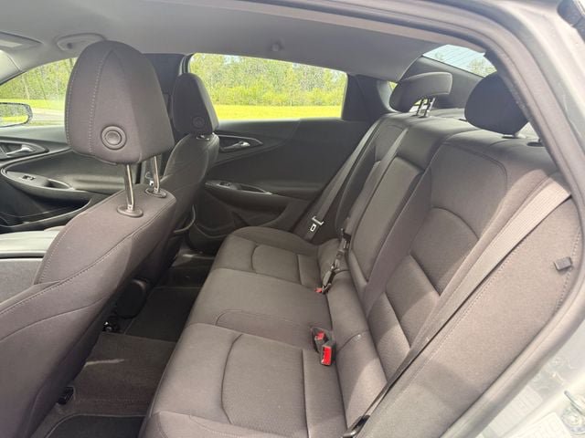 Used 2024 Chevrolet Malibu LT FWD image 13