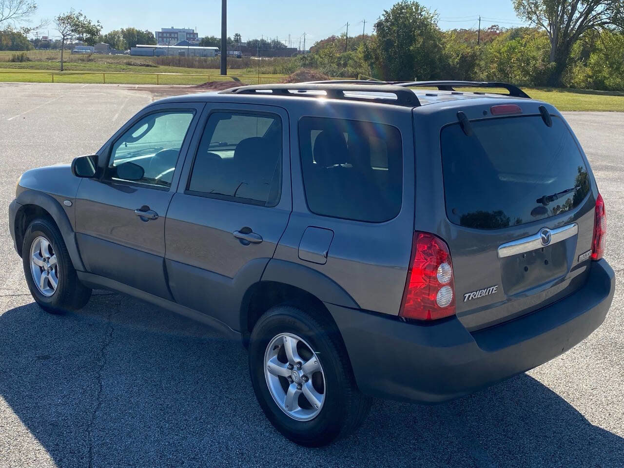 Used 2006 MAZDA Tribute I image 2