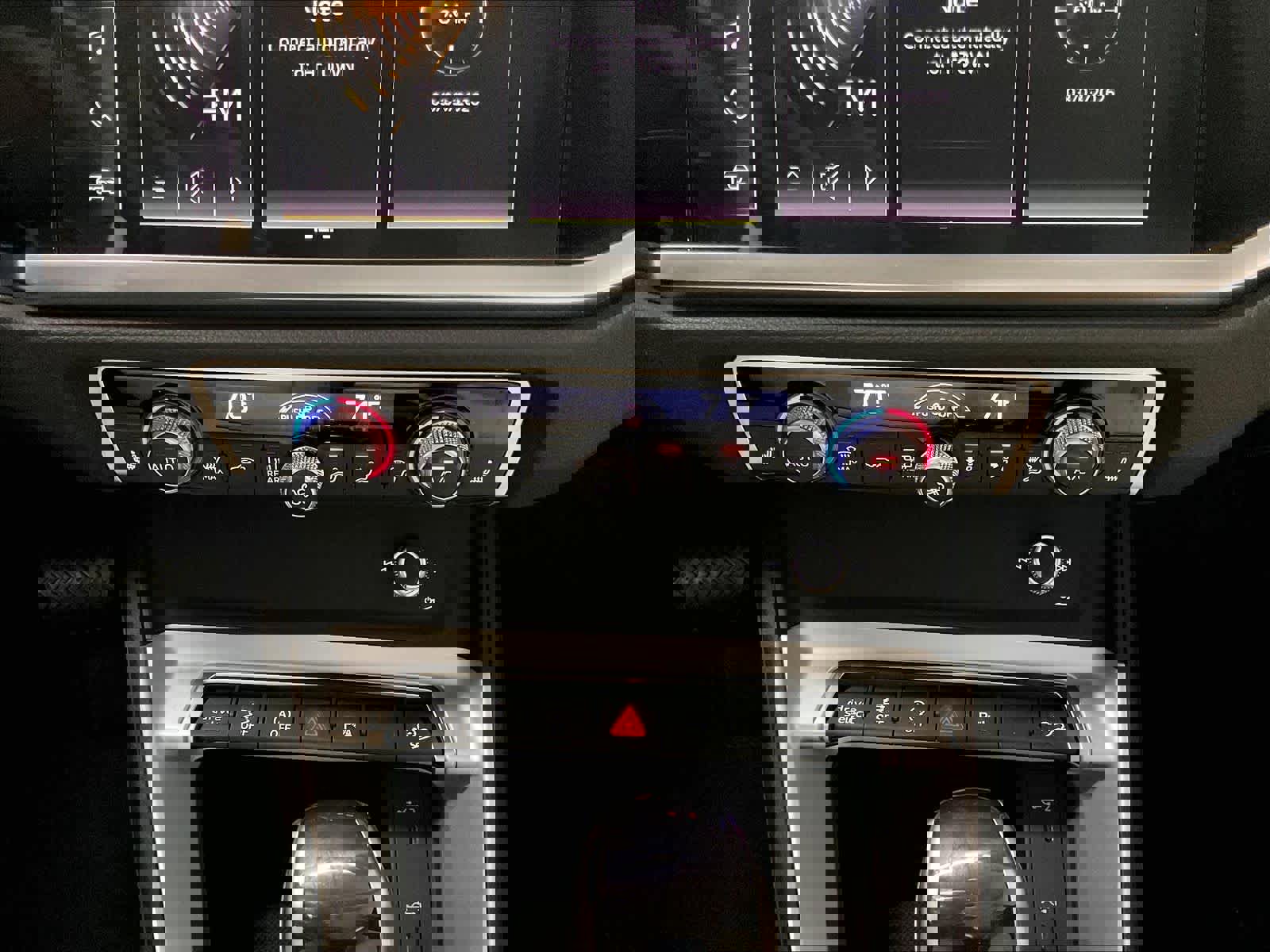 Certified 2025 Audi Q3 2.0T Premium image 32