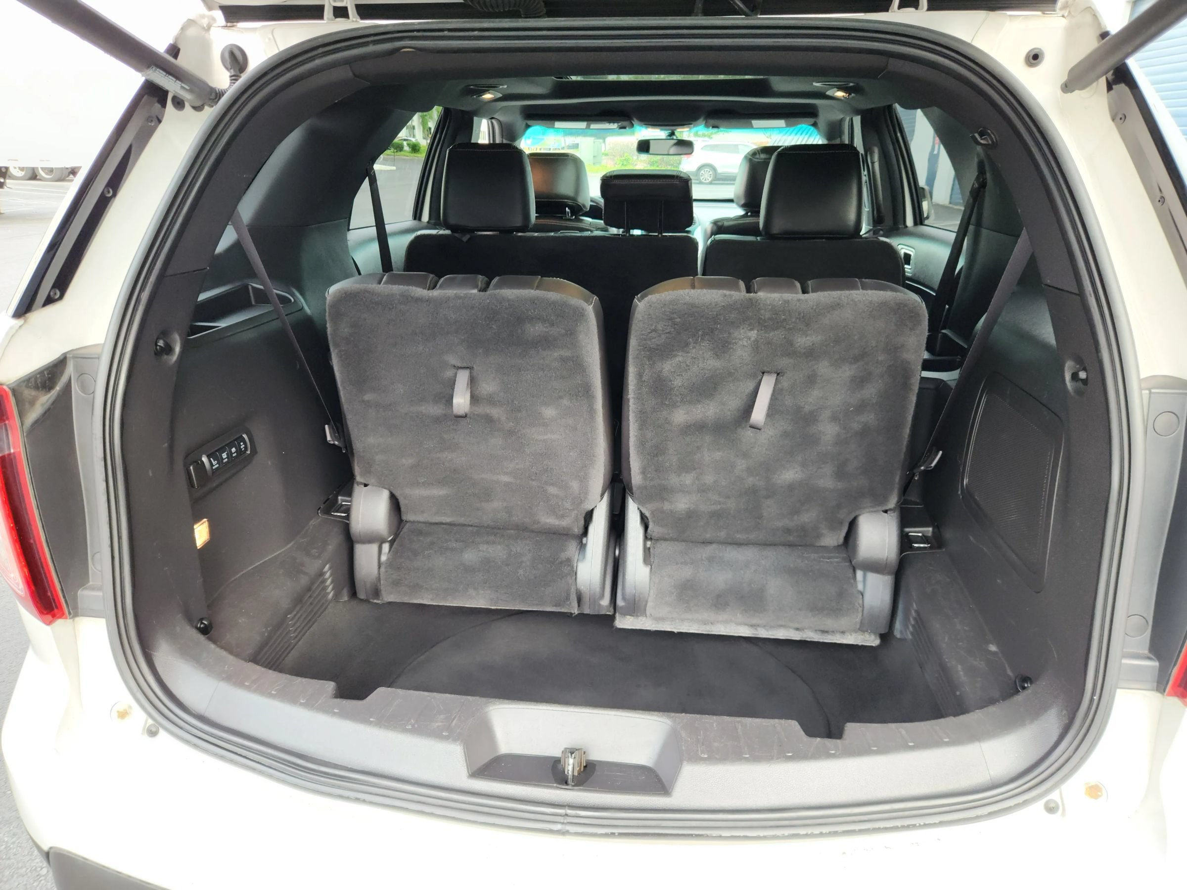 Used 2015 Ford Explorer Sport w/ Equipment Group 401A AWD/4WD image 21