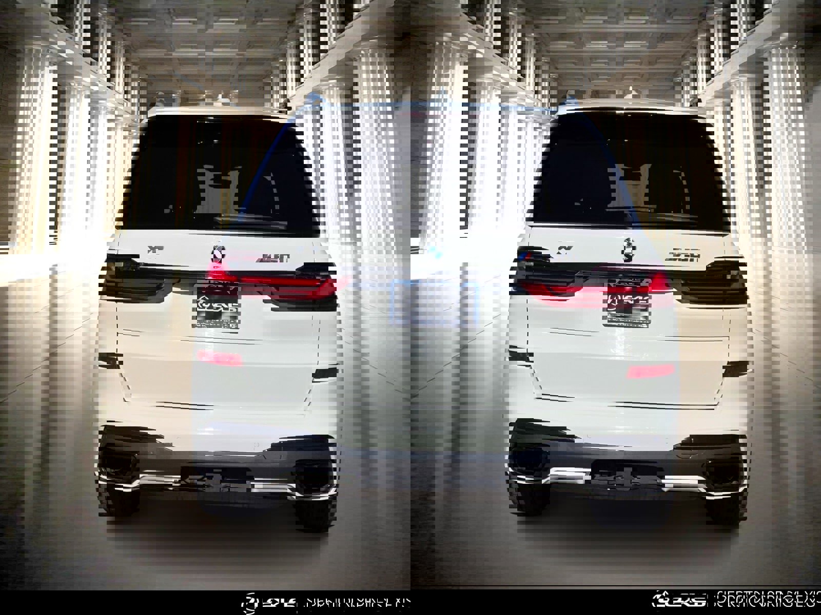 Used 2021 BMW X7 M50i image 5