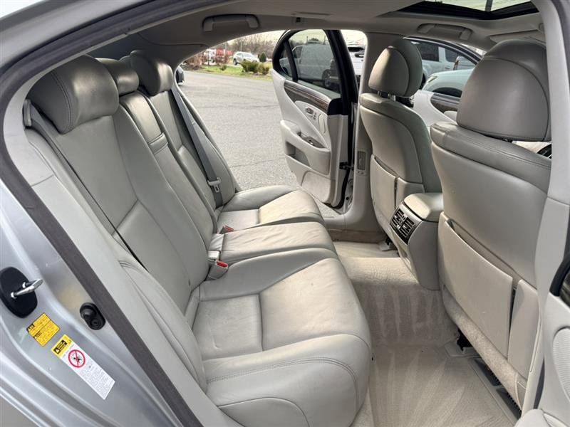 Used 2011 Lexus LS 460 AWD w/ Comfort Plus Pkg image 19