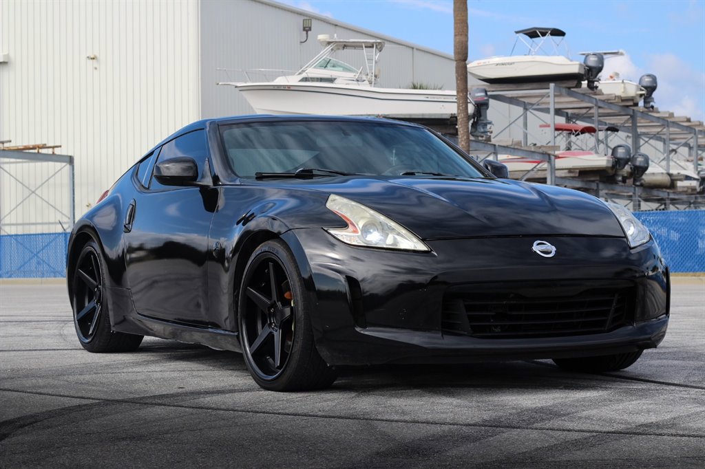 Used 2017 Nissan 370Z Sport image 26