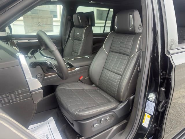New 2026 Cadillac Escalade ESV Platinum Sport w/ LPO, ONYX Package image 10
