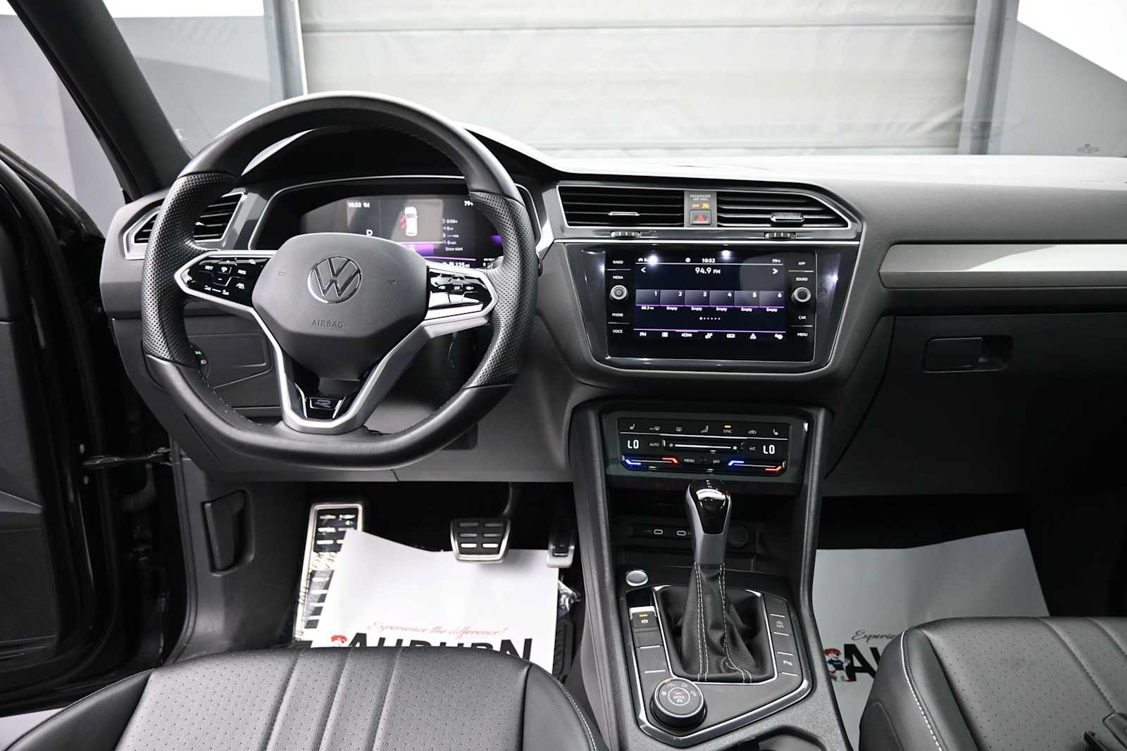 Used 2024 Volkswagen Tiguan SE R-Line AWD/4WD image 14
