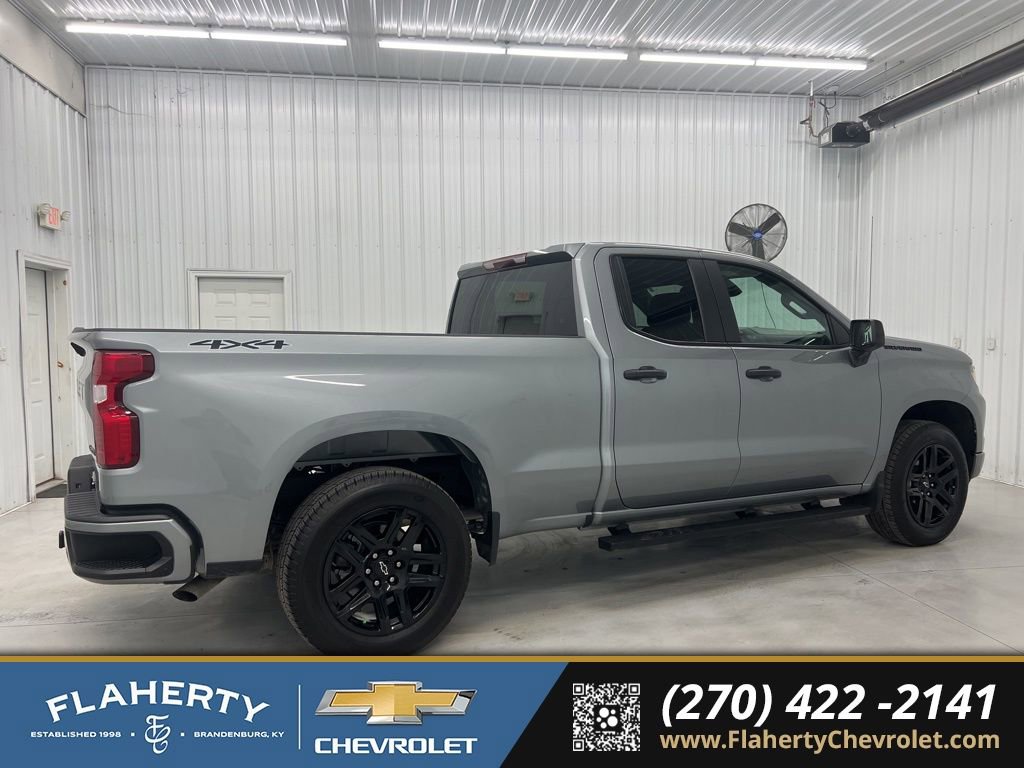 Used 2025 Chevrolet Silverado 1500 Custom w/ LPO, Dark Essentials Package image 2