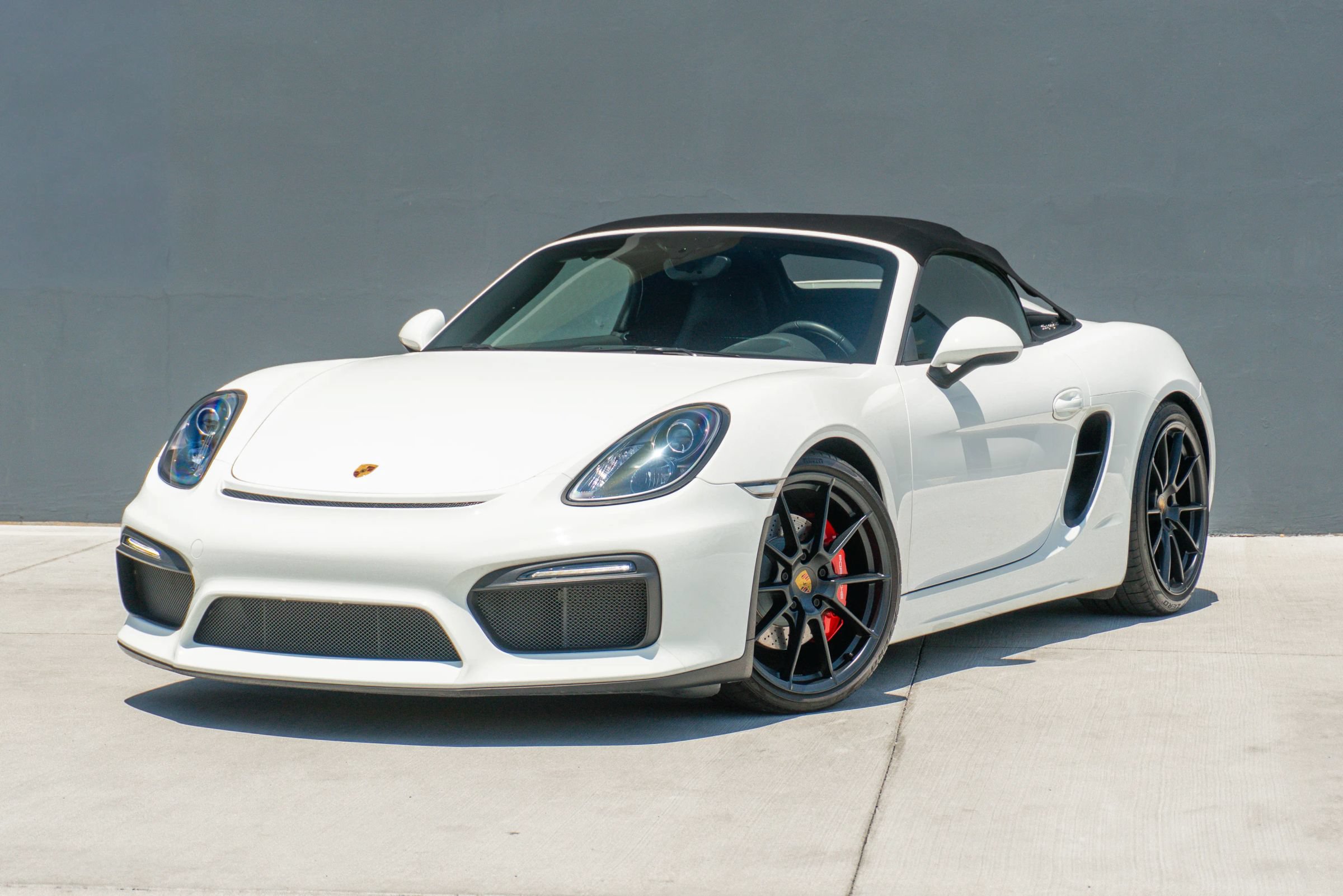 Used 2016 Porsche Boxster Spyder RWD image 3