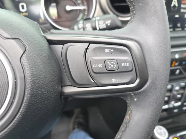 Used 2023 Jeep Wrangler Unlimited w/ Sun & Screen Package AWD/4WD image 21