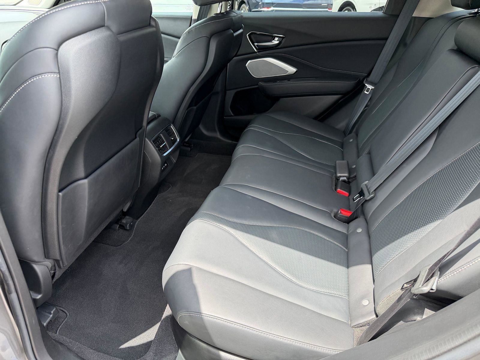 Used 2023 Acura RDX FWD w/ Technology Package image 4