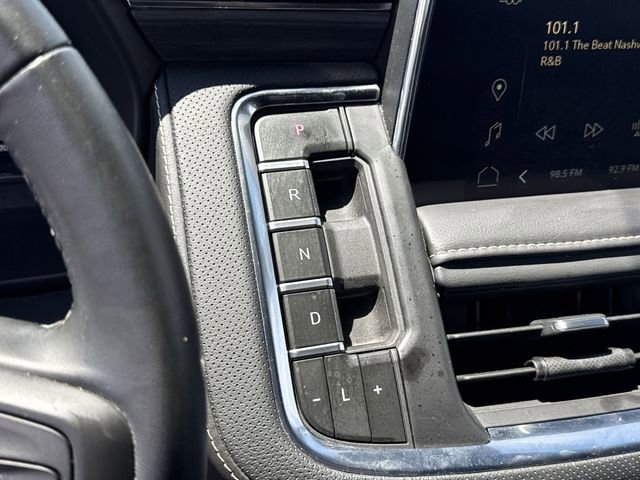 Used 2024 GMC Yukon SLT AWD/4WD image 17