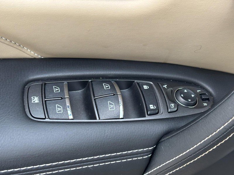 Used 2022 INFINITI QX80 Premium Select w/ Cargo Package image 17