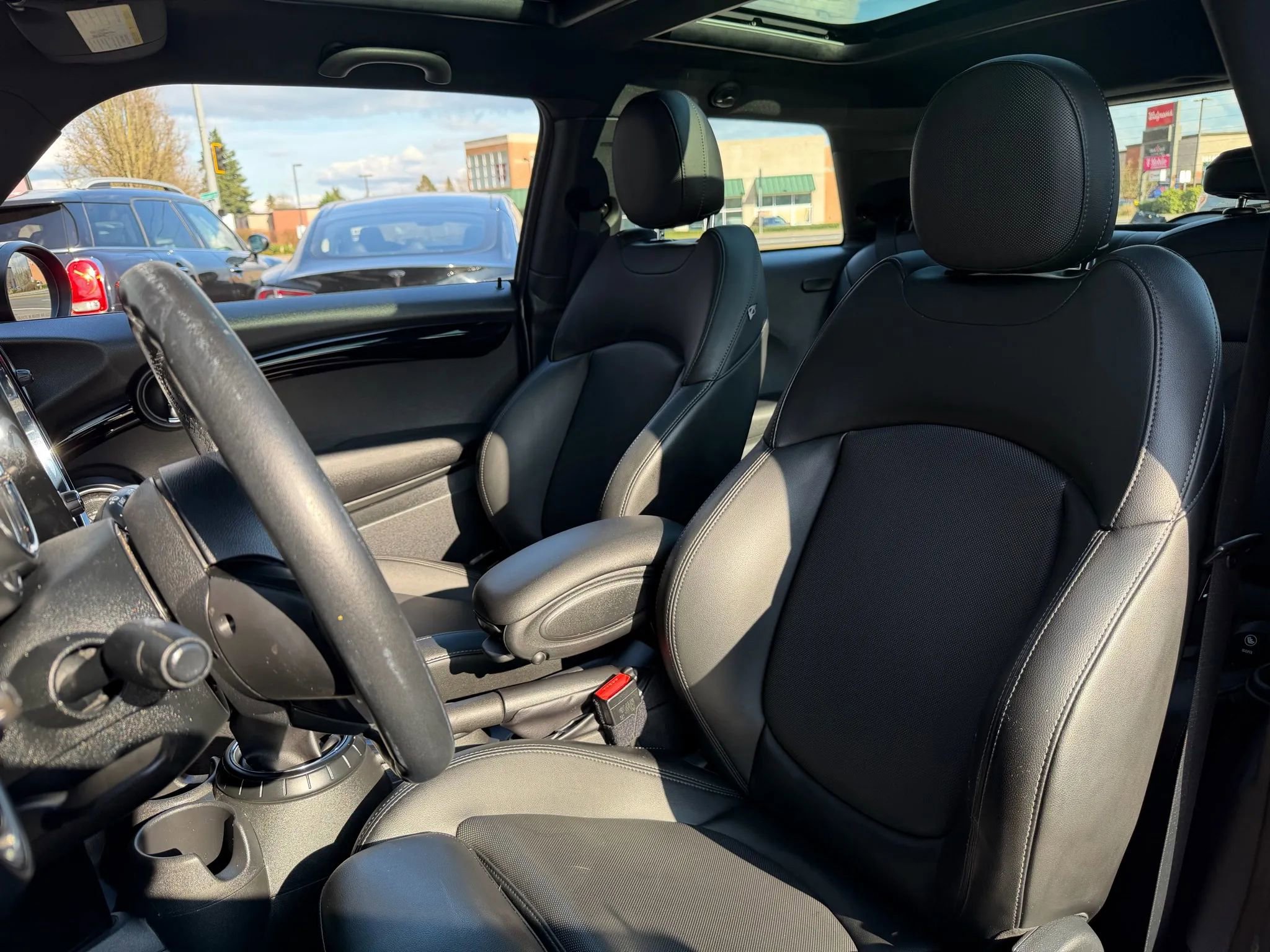 Used 2015 MINI Cooper S image 20