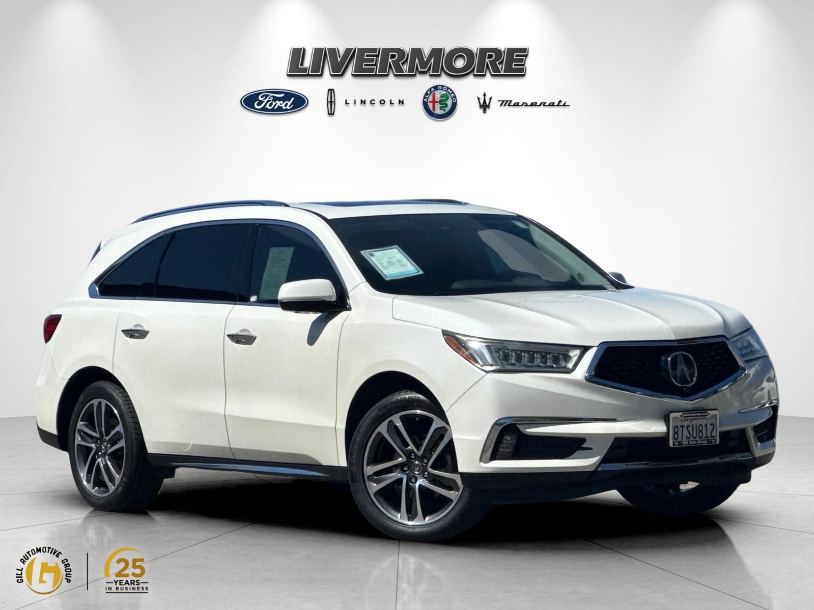 Used 2017 Acura MDX w/ Advance & Entertainment Pac FWD image 1