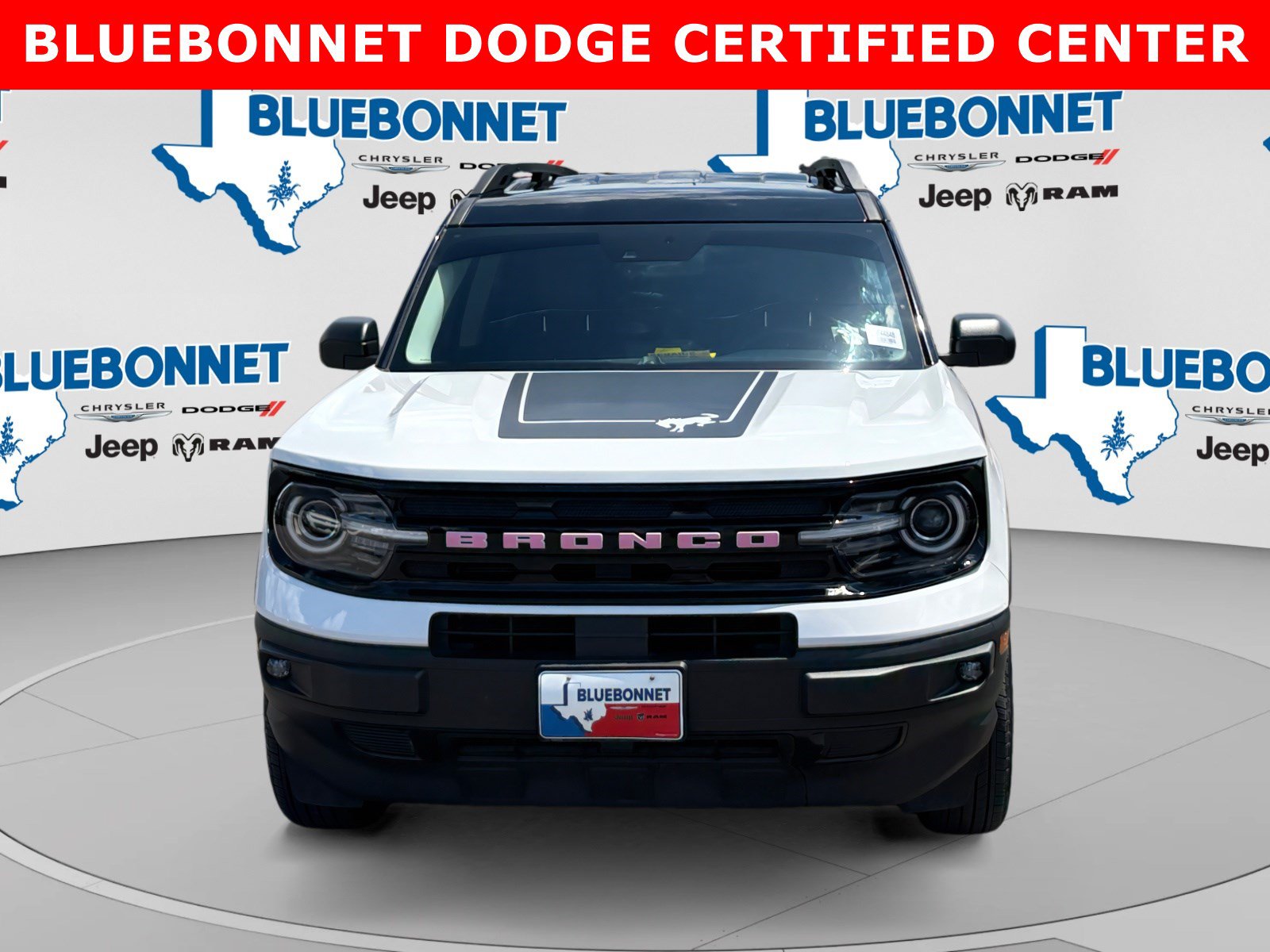 Used 2024 Ford Bronco Sport Outer Banks w/ Tech Package AWD/4WD image 2