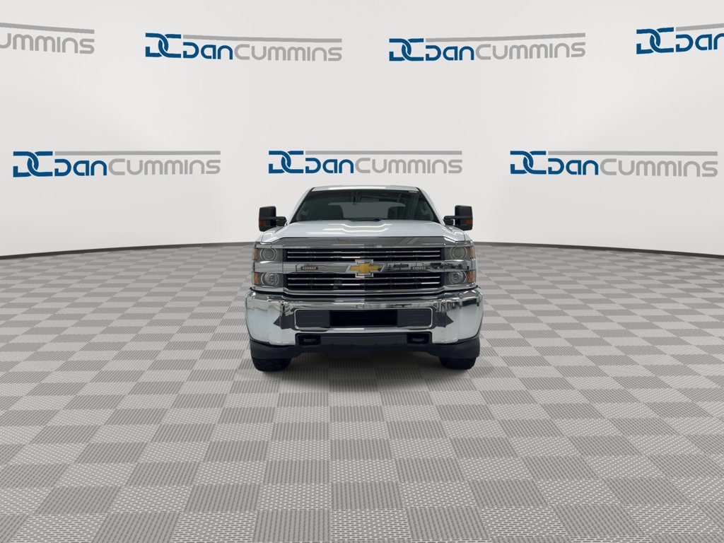 Used 2015 Chevrolet Silverado 3500 W/T AWD/4WD image 3