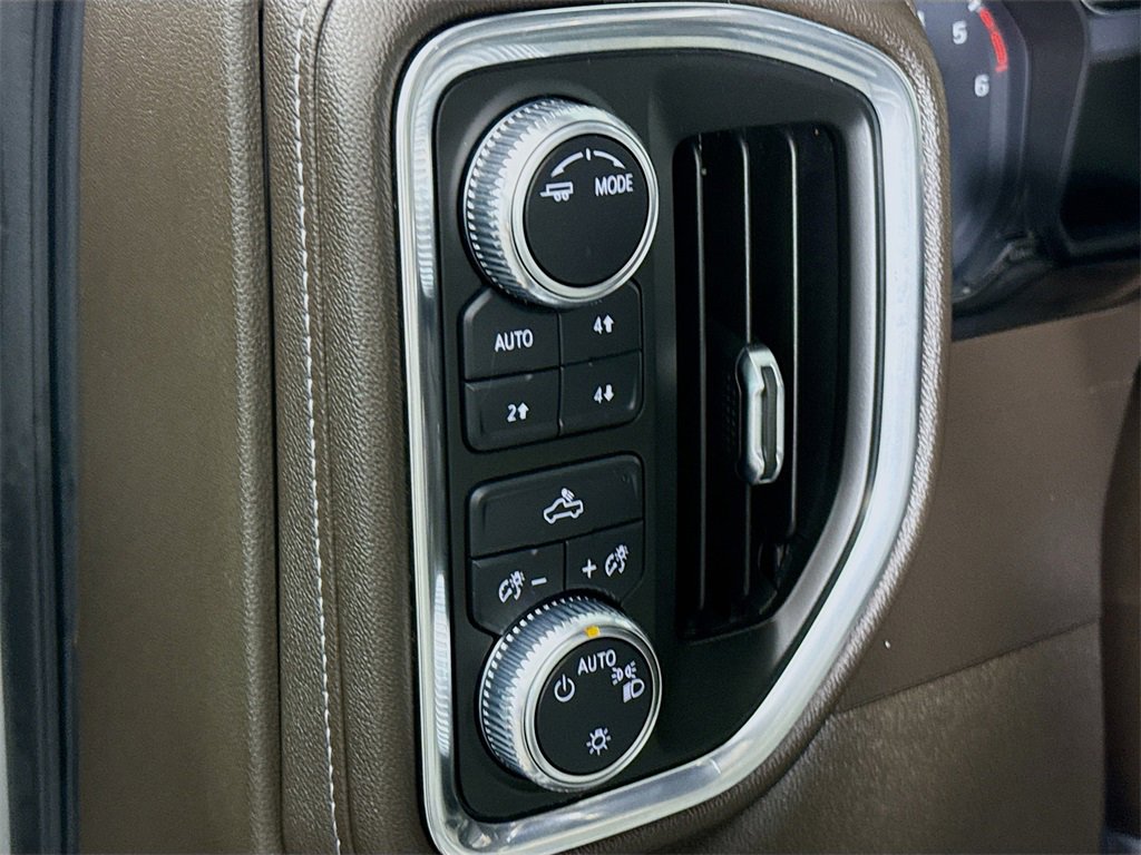Used 2021 GMC Sierra 1500 SLE w/ X31 Off-Road Package image 19