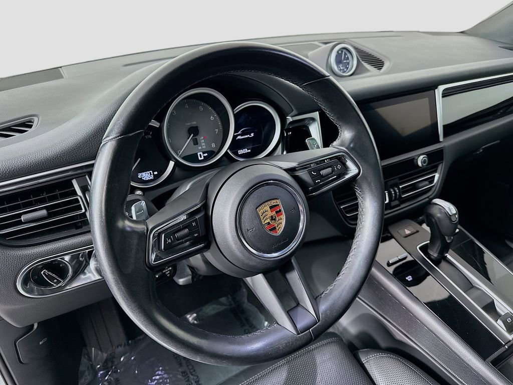 Certified 2023 Porsche Macan S AWD/4WD image 12