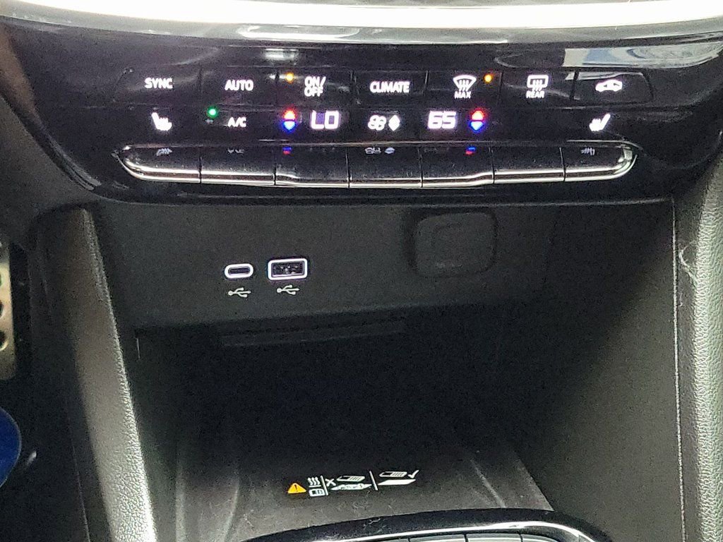 Certified 2025 Buick Encore GX Avenir w/ Avenir Technology Package image 13