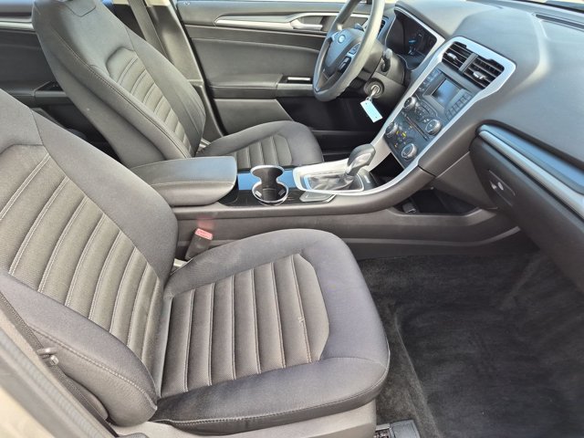 Used 2015 Ford Fusion SE FWD image 20