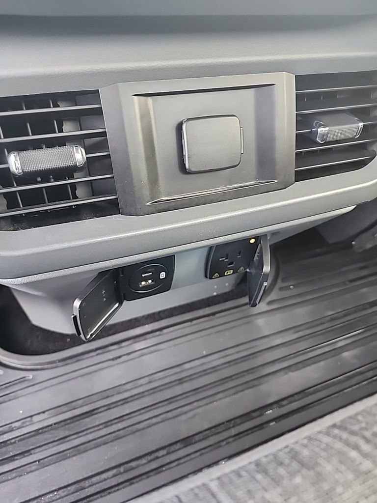 Used 2022 Ford F150 XLT w/ Equipment Group 302A High AWD/4WD image 19