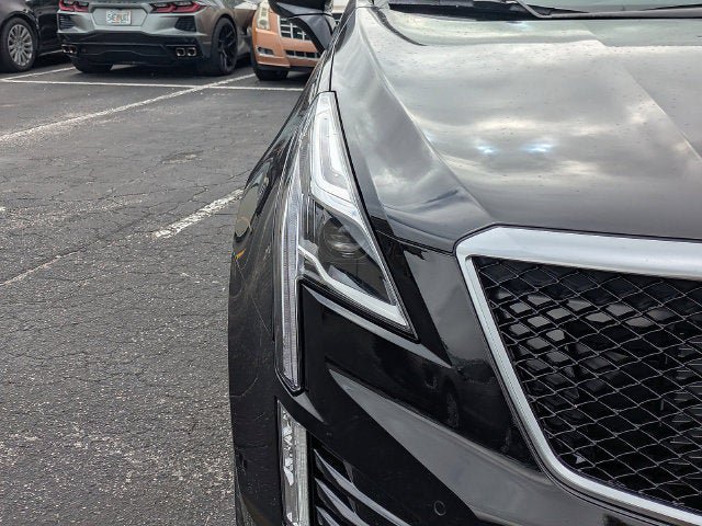 New 2026 Cadillac XT5 Sportv w/ LPO, Floor Liner Package AWD/4WD image 9