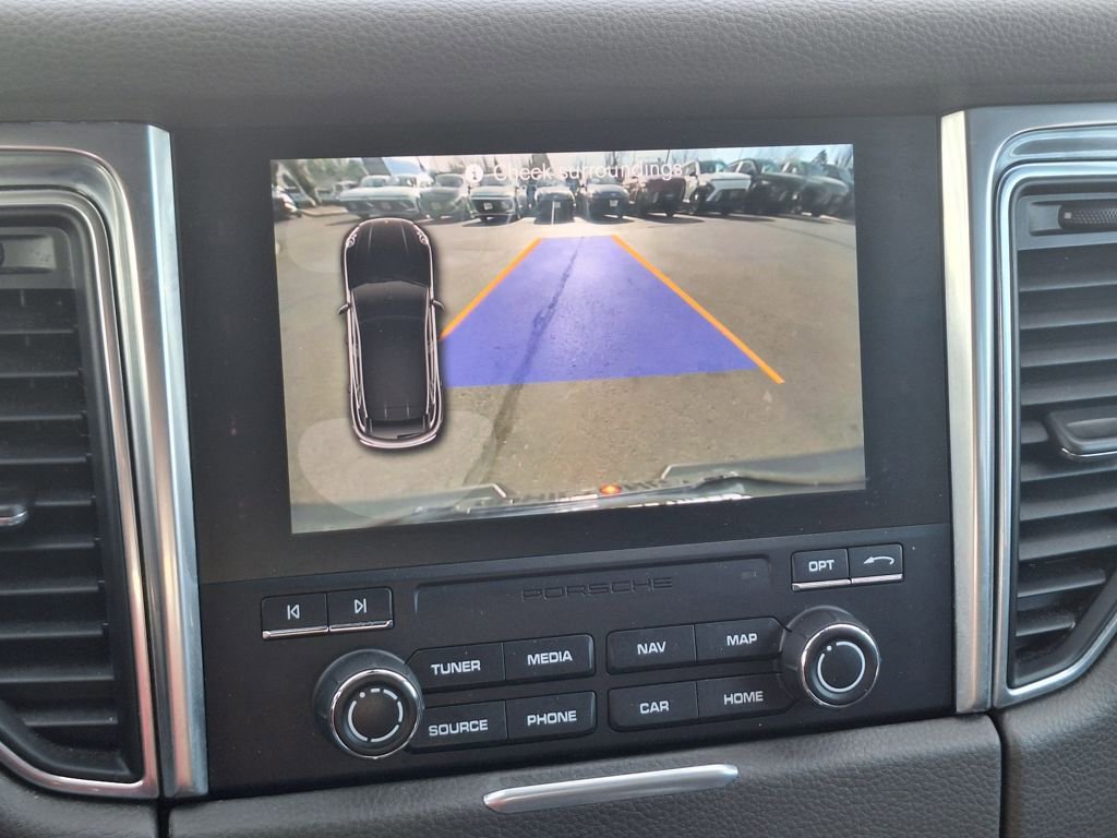 Used 2017 Porsche Macan S image 23